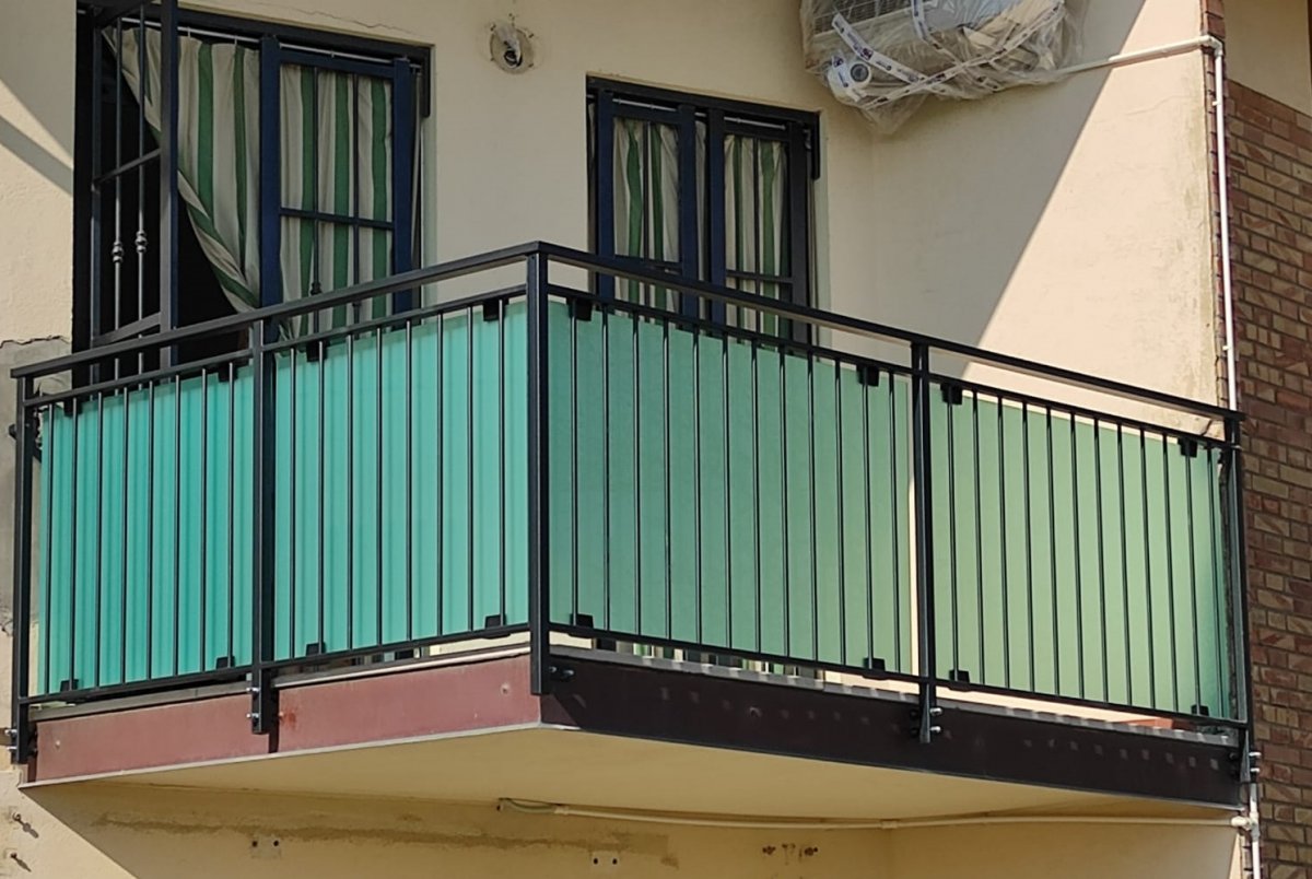 Balconi e parapetti in ferro